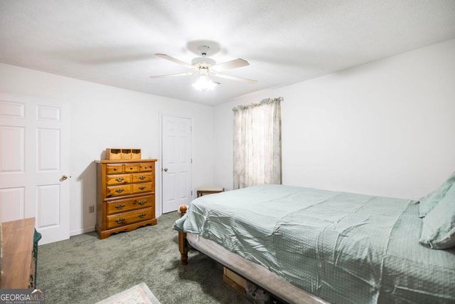 904 Robinhood Road, Dublin, GA 31021