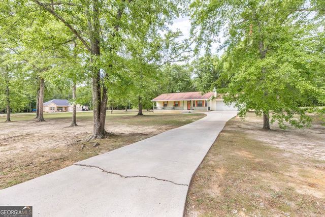 904 Robinhood Road, Dublin, GA 31021