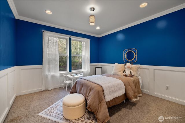 720 62nd Avenue NE, Tacoma, WA 98422