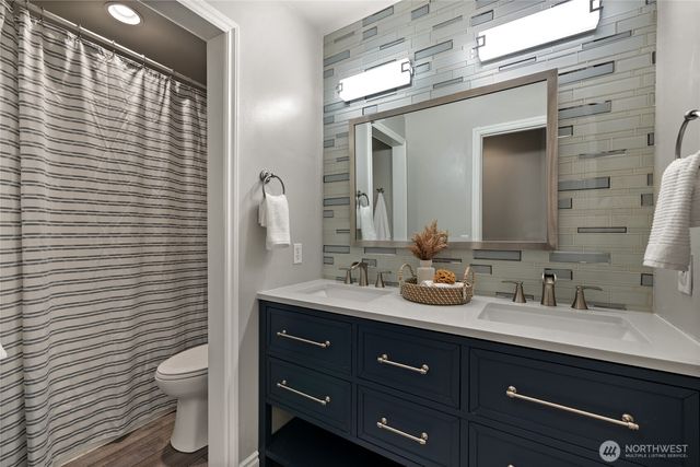 720 62nd Avenue NE, Tacoma, WA 98422