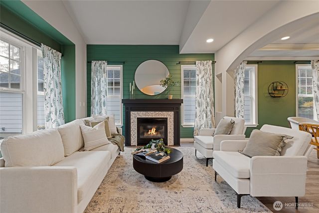 720 62nd Avenue NE, Tacoma, WA 98422