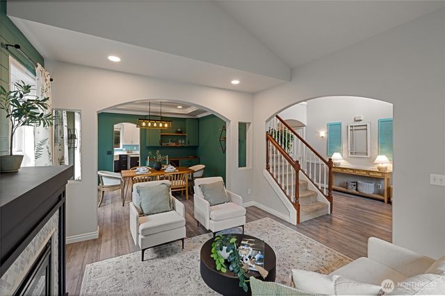 720 62nd Avenue NE, Tacoma, WA 98422