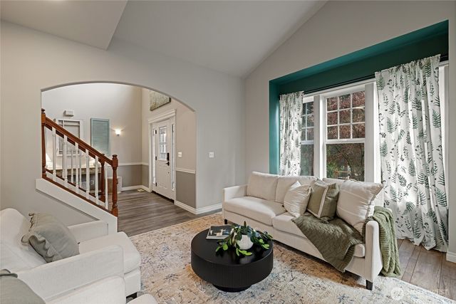 720 62nd Avenue NE, Tacoma, WA 98422