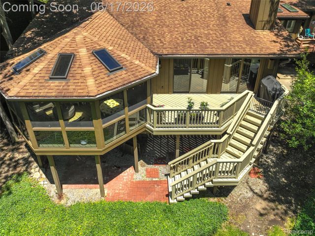 3709 Wabeek Lake Drive W, Bloomfield Hills, MI 48302