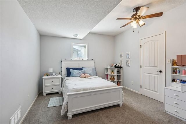 4481 SW Raintree Shore Drive, Lee's Summit, MO 64082