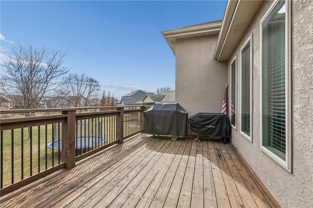 4481 SW Raintree Shore Drive, Lee's Summit, MO 64082