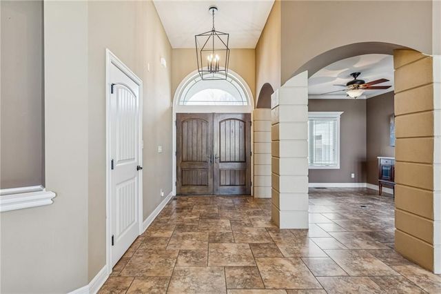 4481 SW Raintree Shore Drive, Lee's Summit, MO 64082