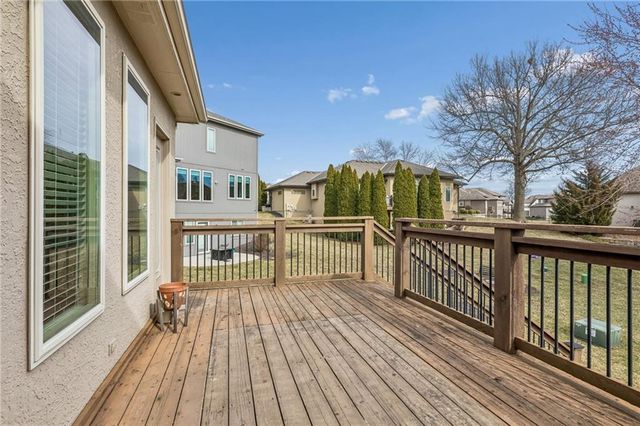 4481 SW Raintree Shore Drive, Lee's Summit, MO 64082