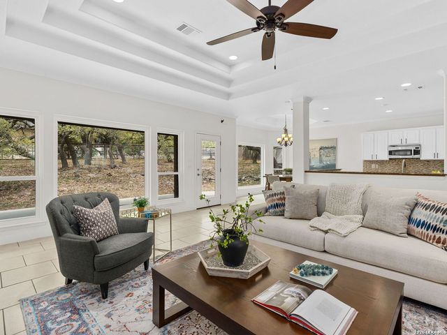 1827 Slumber Pass, San Antonio, TX 78260