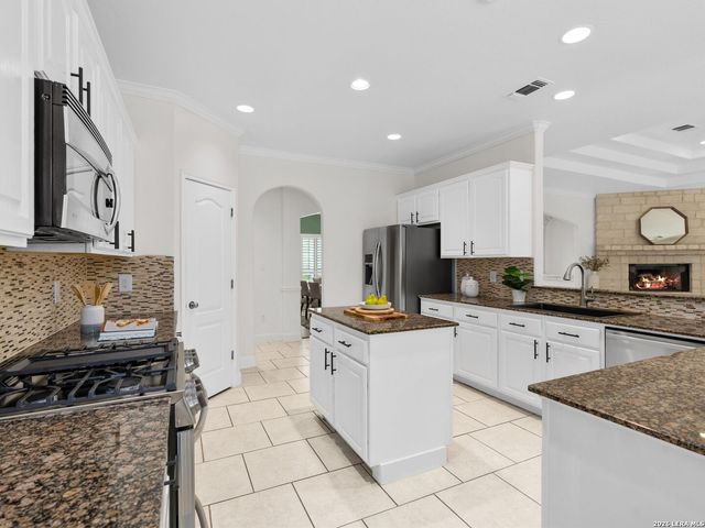 1827 Slumber Pass, San Antonio, TX 78260