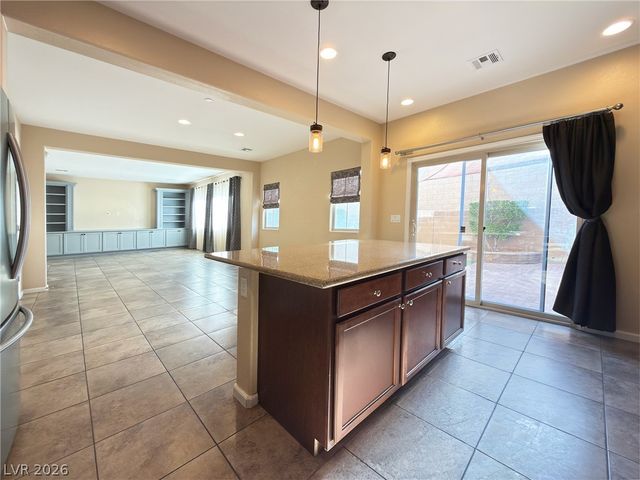 208 Rocky Basin Street, Henderson, NV 89012