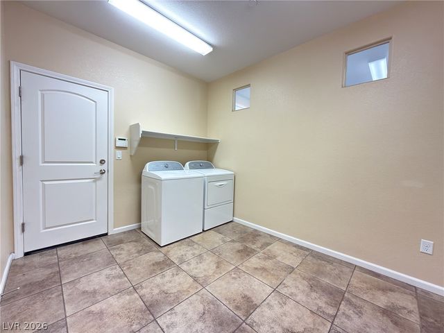 208 Rocky Basin Street, Henderson, NV 89012