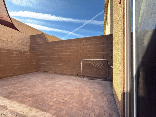 208 Rocky Basin Street, Henderson, NV 89012