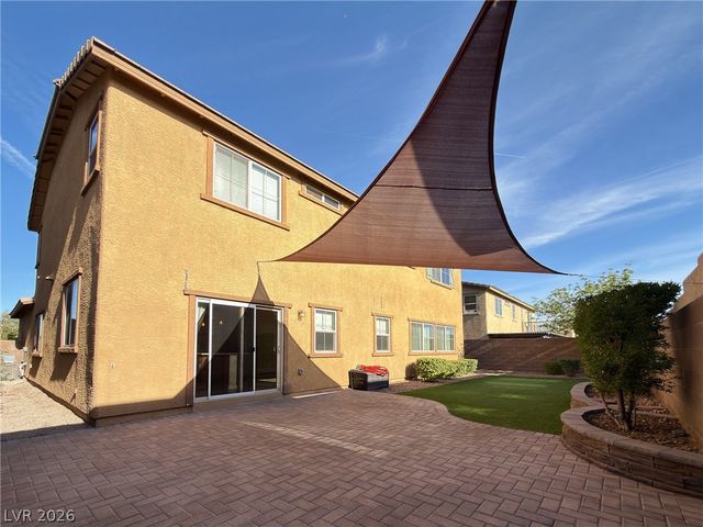 208 Rocky Basin Street, Henderson, NV 89012