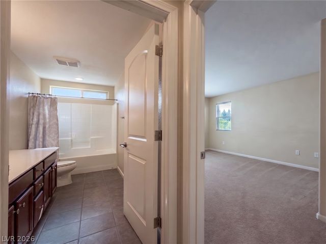 208 Rocky Basin Street, Henderson, NV 89012