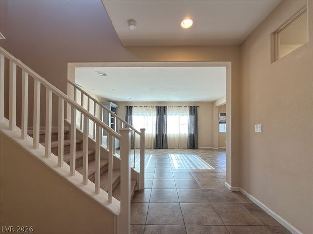 208 Rocky Basin Street, Henderson, NV 89012