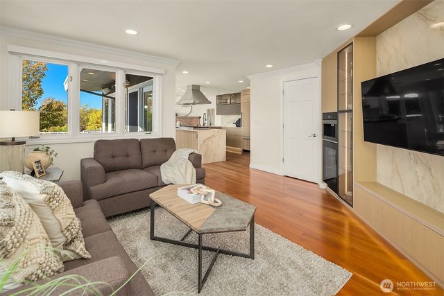 500 Waverly Way, Kirkland, WA 98033