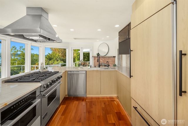 500 Waverly Way, Kirkland, WA 98033