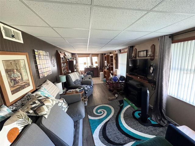 38437 BENIGER DRIVE, Zephyrhills, FL 33540