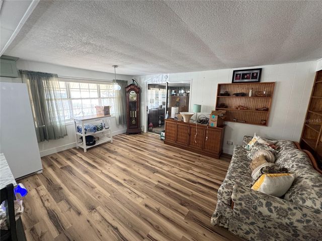 38437 BENIGER DRIVE, Zephyrhills, FL 33540