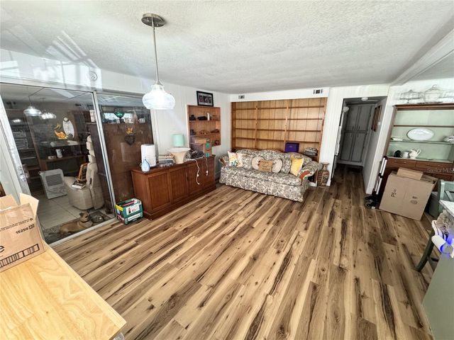 38437 BENIGER DRIVE, Zephyrhills, FL 33540