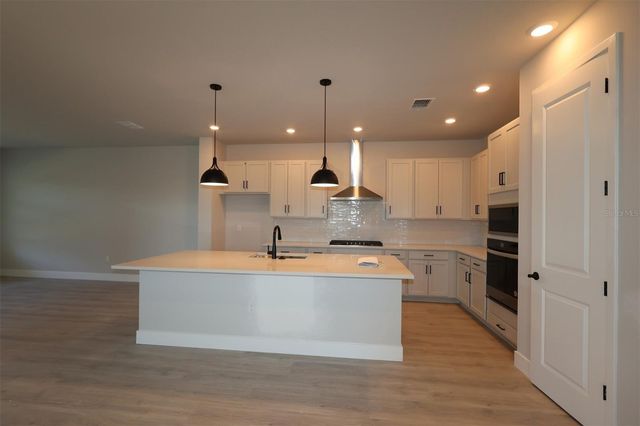 5168 CREEK SAND DRIVE, Apollo Beach, FL 33572