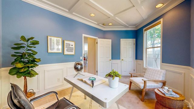 1916 Falcon Ridge Dr, Petaluma, CA 94954