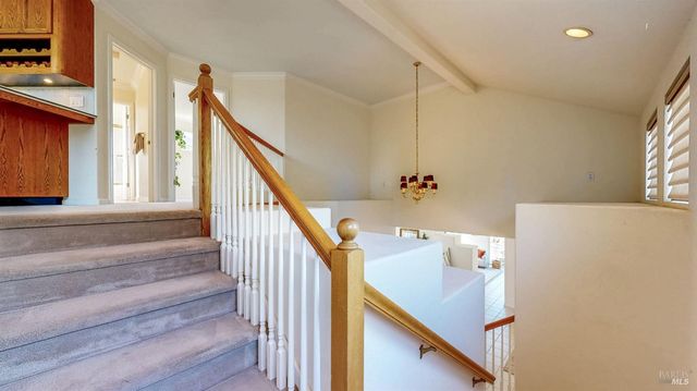 1916 Falcon Ridge Dr, Petaluma, CA 94954