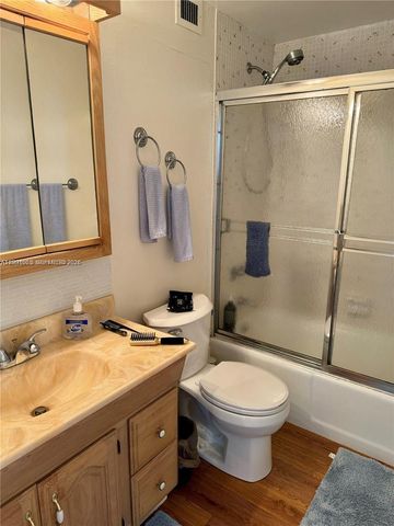 400 Kings Point Drive 609, Sunny Isles Beach, FL 33160