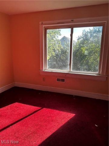 940 London Road, Cleveland, OH 44110