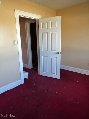 940 London Road, Cleveland, OH 44110