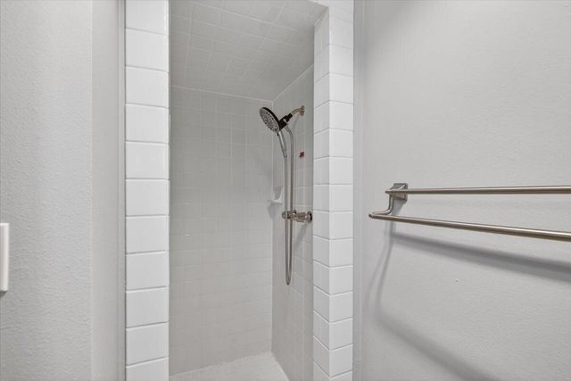 309 N Berkeley Way, Medford, OR 97504