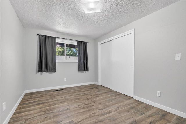 309 N Berkeley Way, Medford, OR 97504