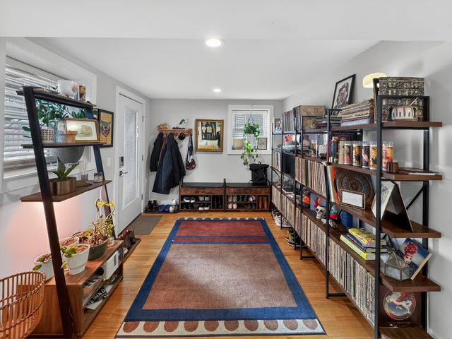 3534 W Wrightwood Avenue G, Chicago, IL 60647