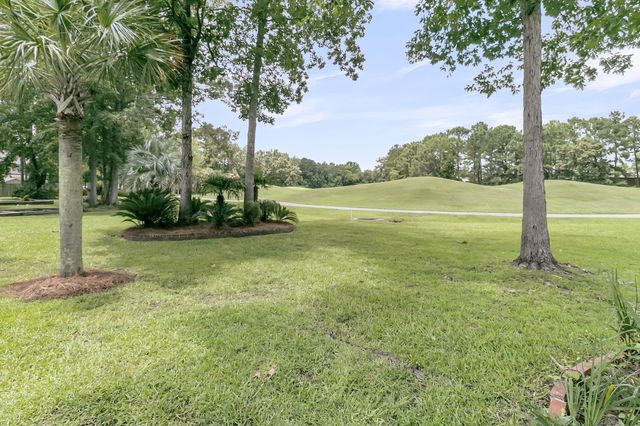 697 Hamlet Circle, Goose Creek, SC 29445