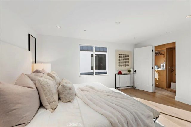 20462 Santa Ana Ave F, Newport Beach, CA 92660