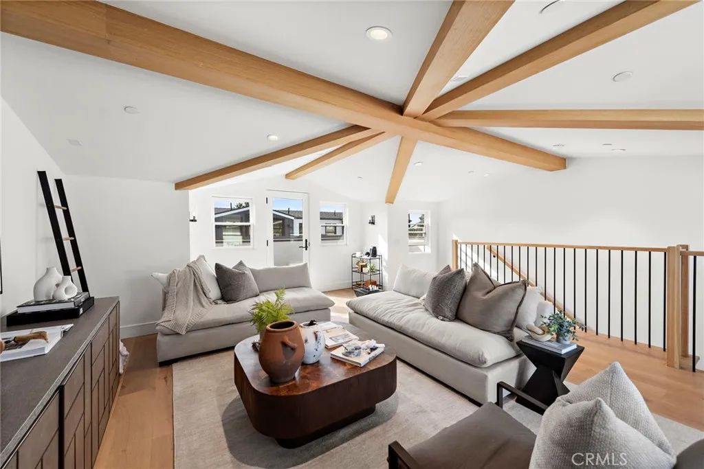 20462 Santa Ana Ave F, Newport Beach, CA 92660