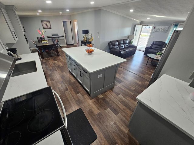 242 Brook Park Drive, Conroe, TX 77303