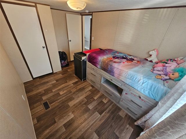 242 Brook Park Drive, Conroe, TX 77303