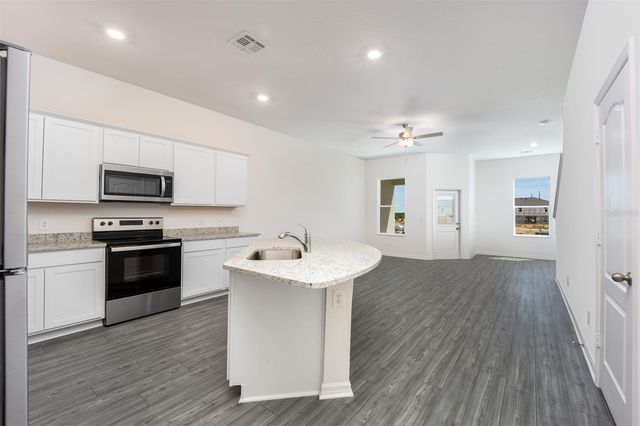 696 POPPY LANE, Dundee, FL 33838