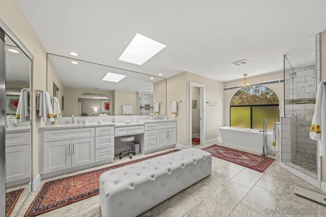 7087 Rancho Santa Fe View Ct., Rancho Santa Fe, CA 92067