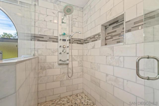 7087 Rancho Santa Fe View Ct., Rancho Santa Fe, CA 92067