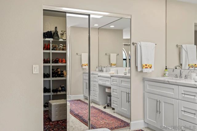 7087 Rancho Santa Fe View Ct., Rancho Santa Fe, CA 92067