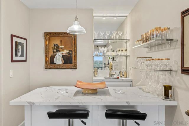 7087 Rancho Santa Fe View Ct., Rancho Santa Fe, CA 92067