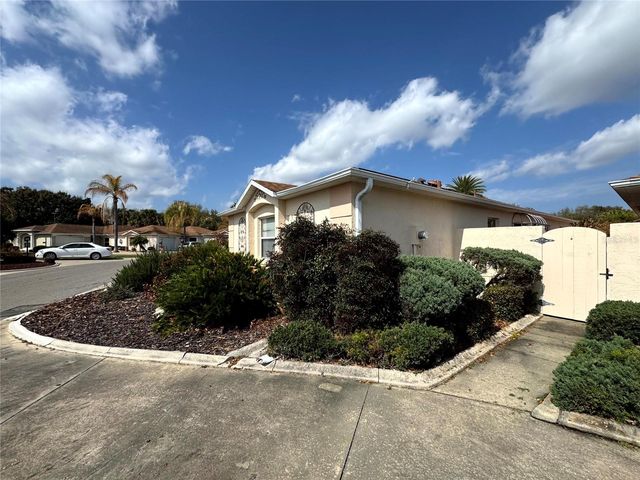 413 CALZADA COURT, Lady Lake, FL 32159