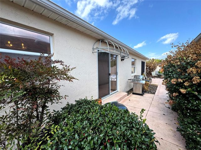 413 CALZADA COURT, Lady Lake, FL 32159