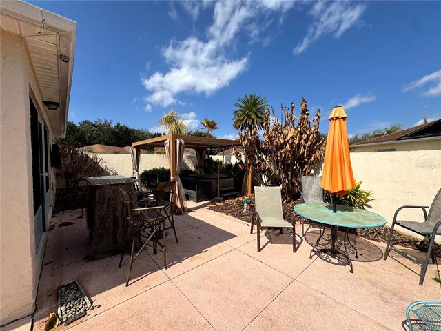 413 CALZADA COURT, Lady Lake, FL 32159