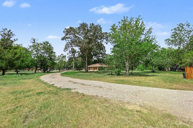 2701 Mazen Road, Rosenberg, TX 77471