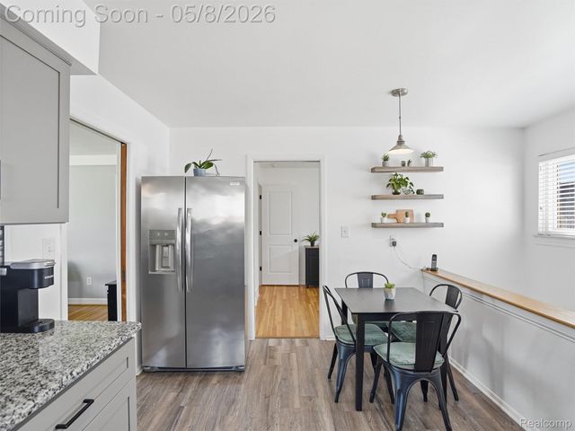 7911 Beatrice, Westland, MI 48185
