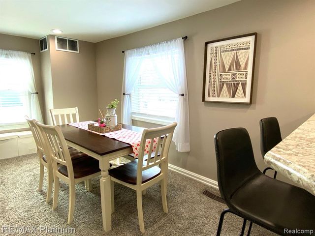 505 E Frank Street, Fowlerville, MI 48836
